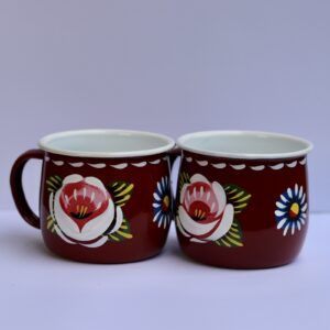 Traditional canal roses hand-painted enamel mugs in RED with white roses