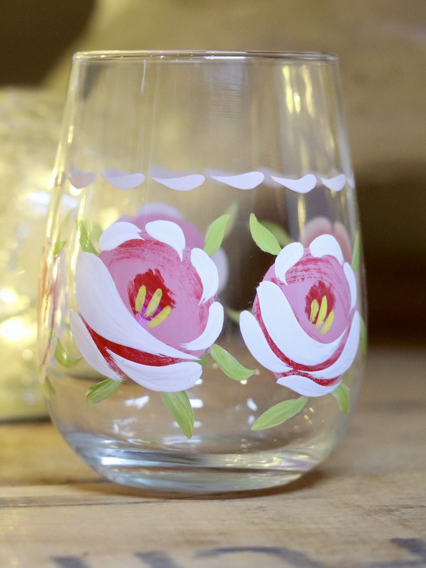 White canal roses stemless wine glass