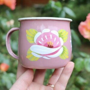 Canal Roses handpainted white enamel mug with white roses & daisies