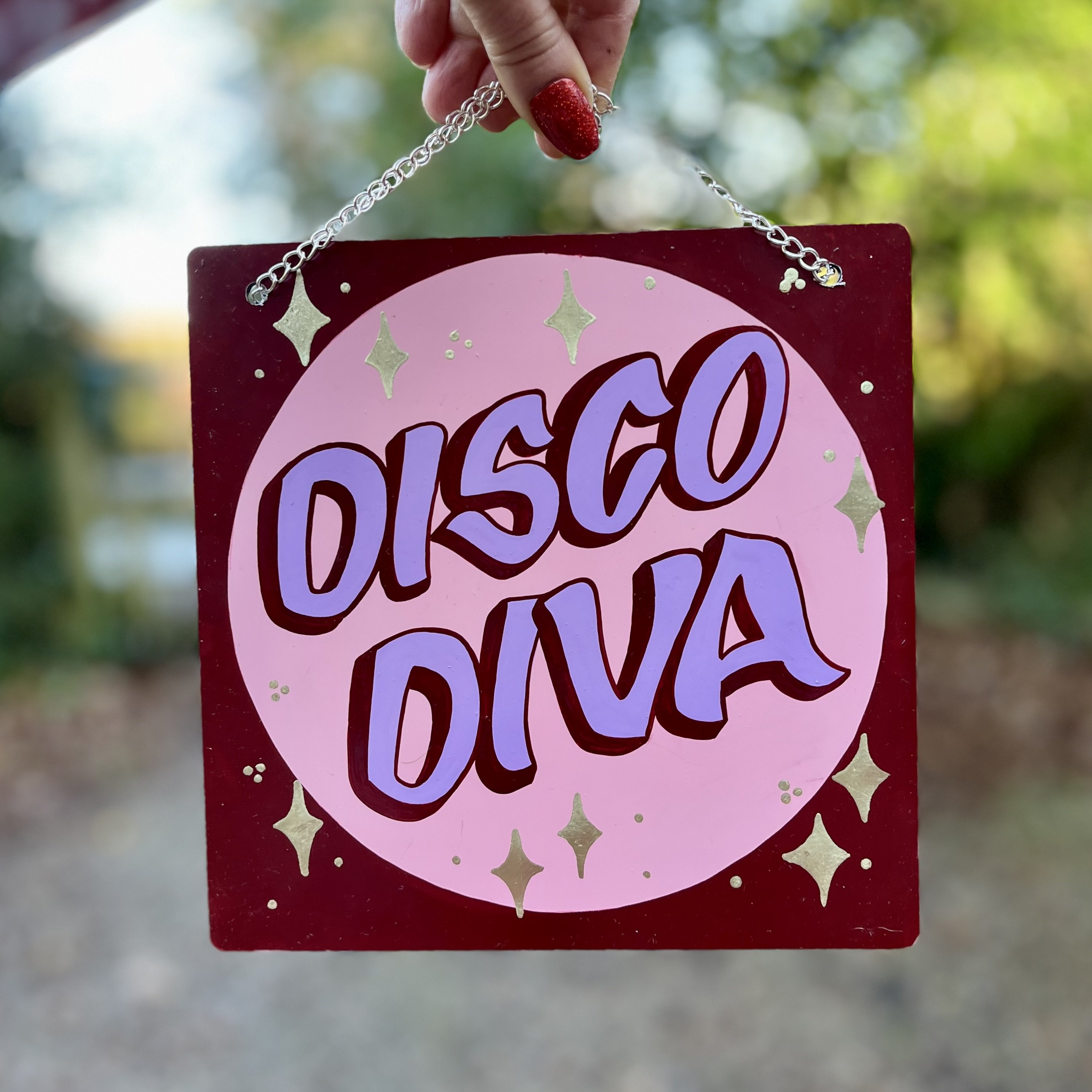 DISCO DIVA small handpainted & gilded sign with silver plated chain